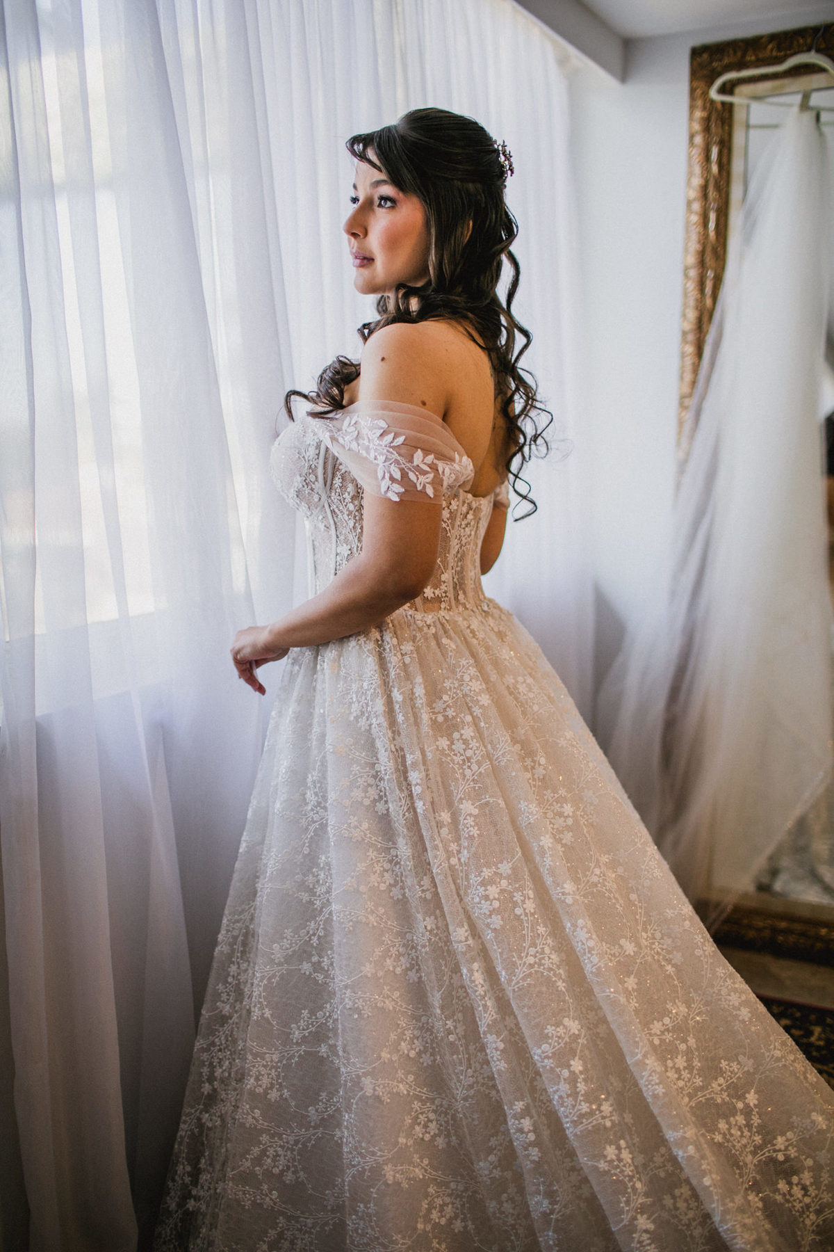 Noiva estilosa Crédito: Fotógrafo de casamento Rafael Ohana feito em Brasília-DF