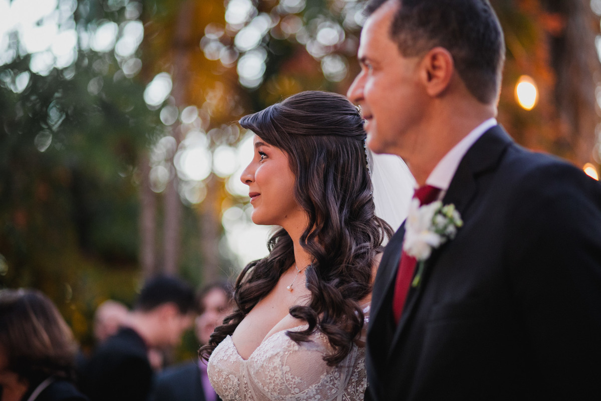 noiva com seu pai Crédito: Fotógrafo de casamento Rafael Ohana feito em Brasília-DF
