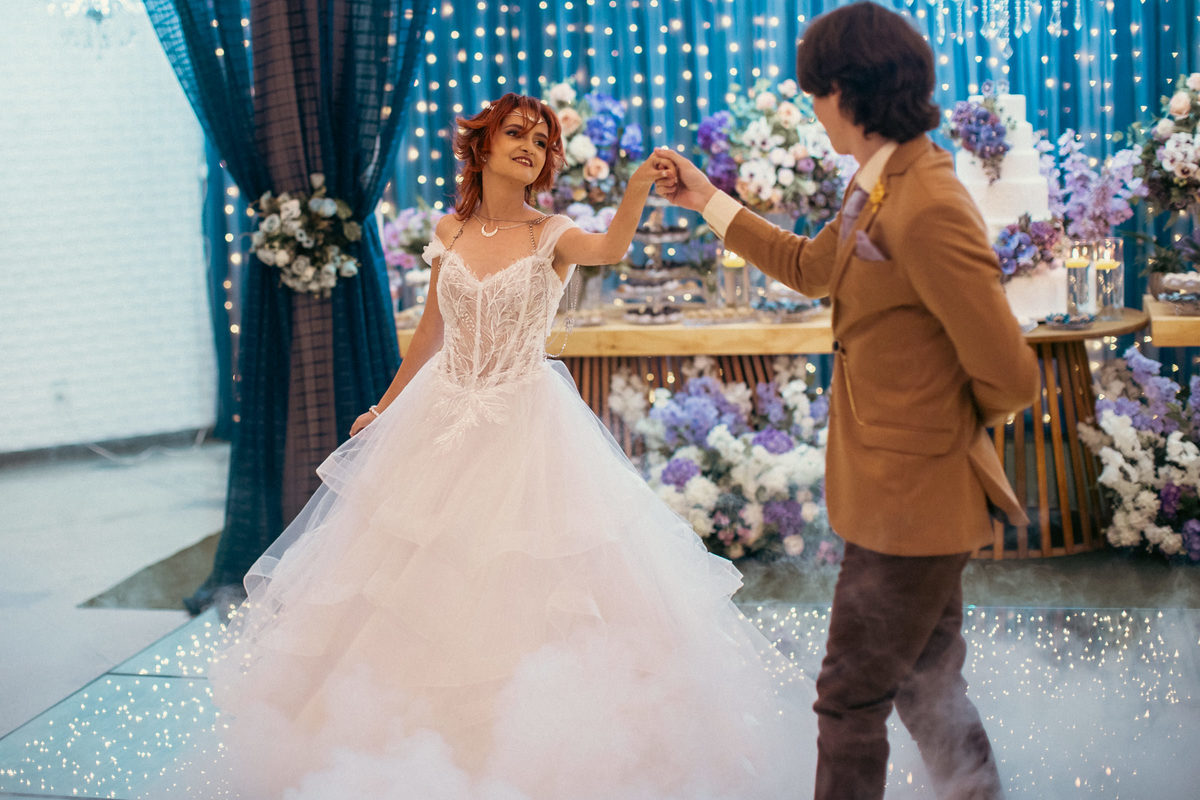Dança dos noivos. Casamento geek feito pelo fotógrafo de casamento Rafael Ohana em Brasília