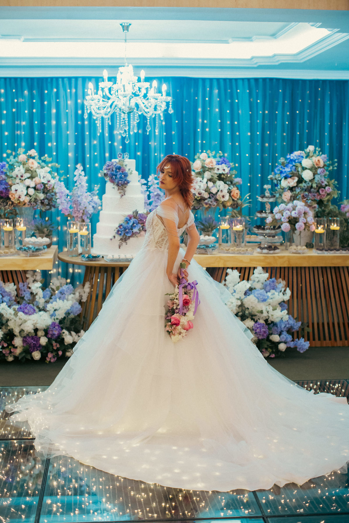 Noiva posando. Casamento geek feito pelo fotógrafo de casamento Rafael Ohana em Brasília