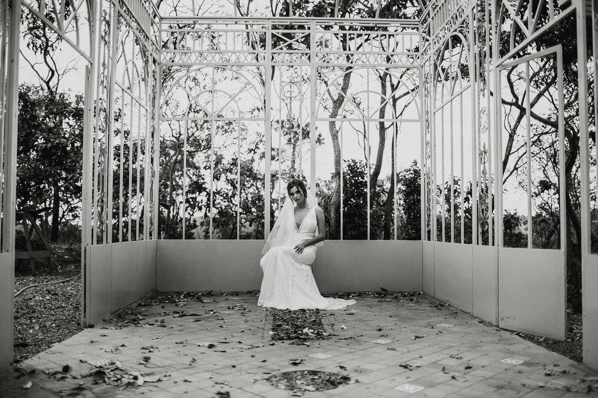 Ensaio de noiva feito no Villa Giardini Ecoparque pelo fotógrafo de casamento Rafael Ohana