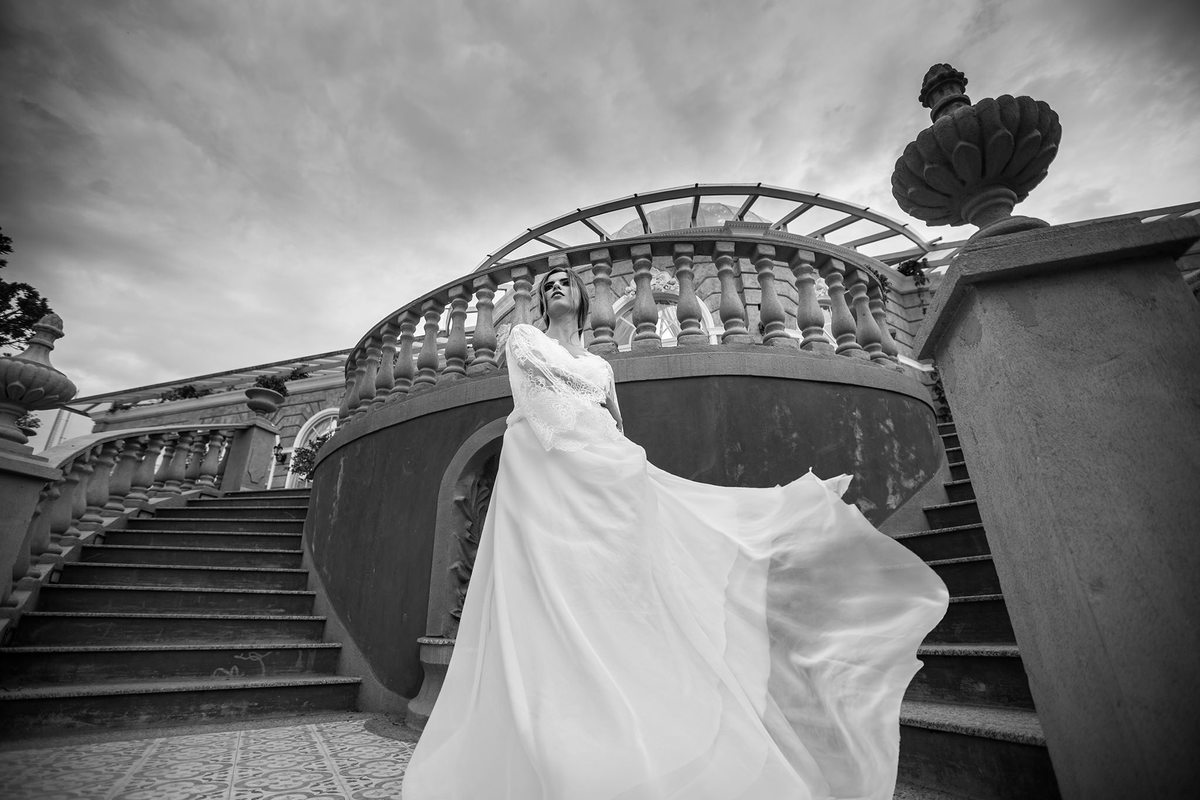 Ensaio de noiva feito no Villa Giardini Ecoparque pelo fotógrafo de casamento Rafael Ohana
