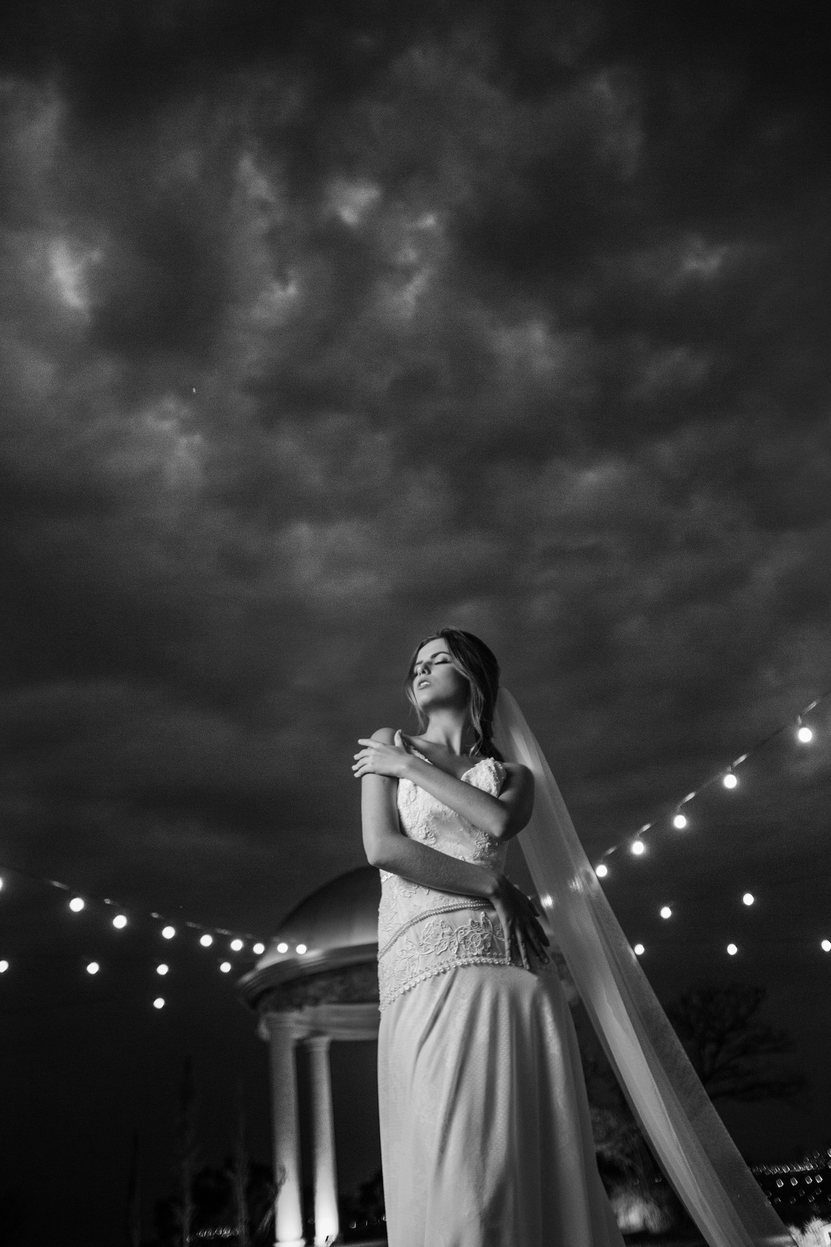 Ensaio de noiva feito no Villa Giardini Ecoparque pelo fotógrafo de casamento Rafael Ohana