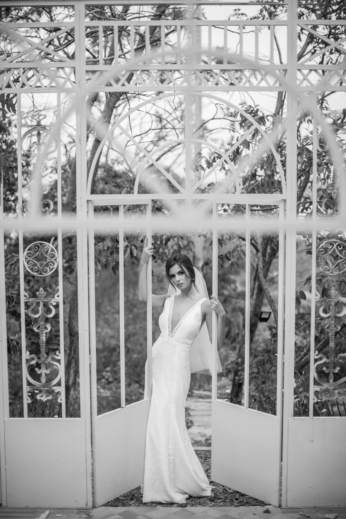 Ensaio de noiva feito no Villa Giardini Ecoparque pelo fotógrafo de casamento Rafael Ohana