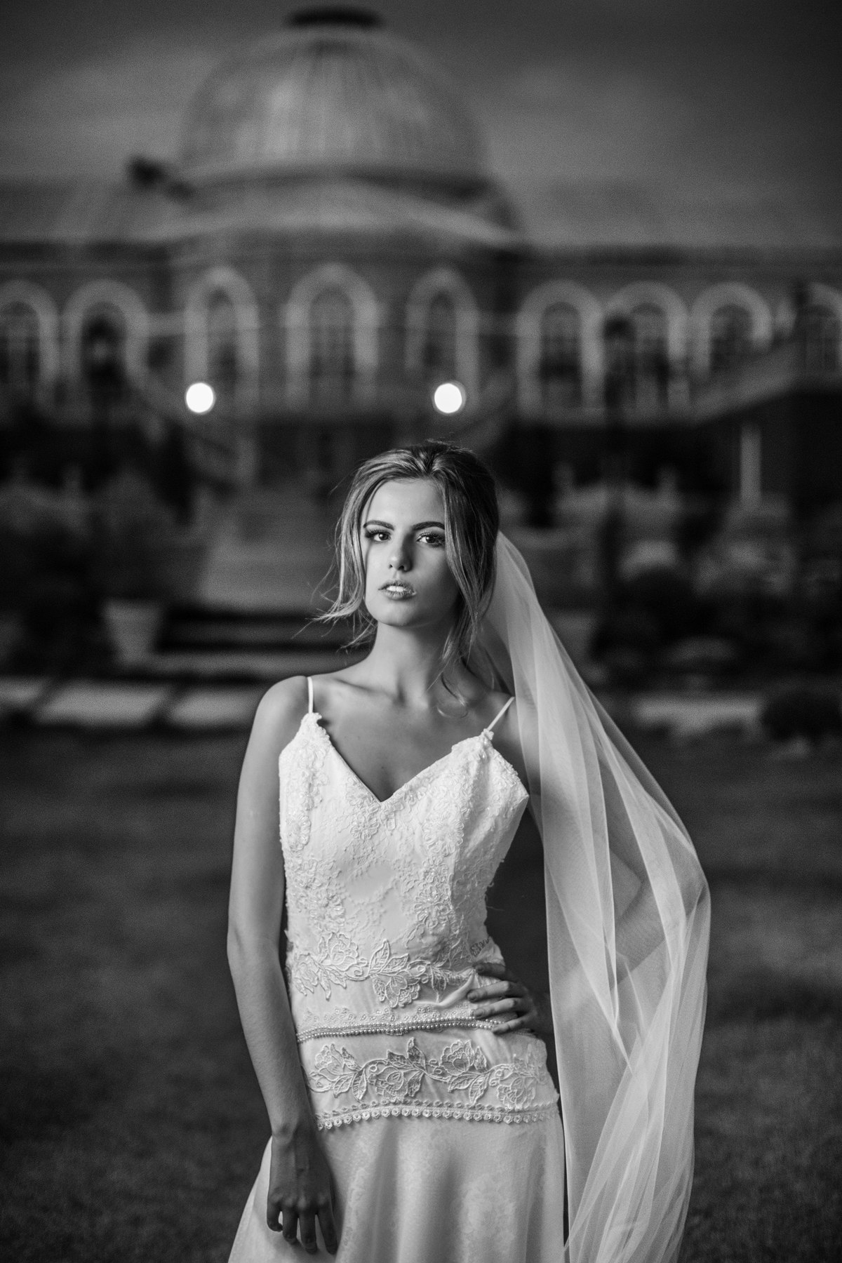 Ensaio de noiva feito no Villa Giardini Ecoparque pelo fotógrafo de casamento Rafael Ohana