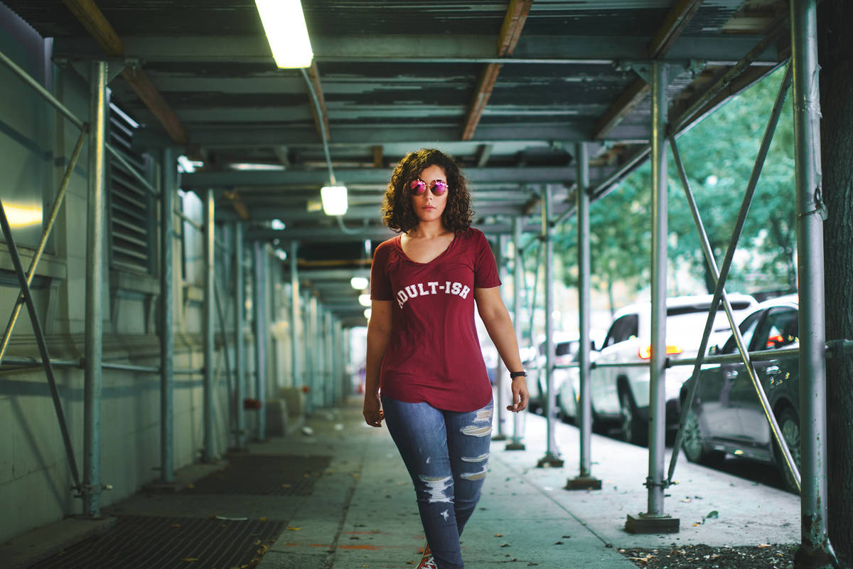 mulher desfilando em nova york. Ensaio feito pelo fotógrafo brasileiro Rafael Ohana