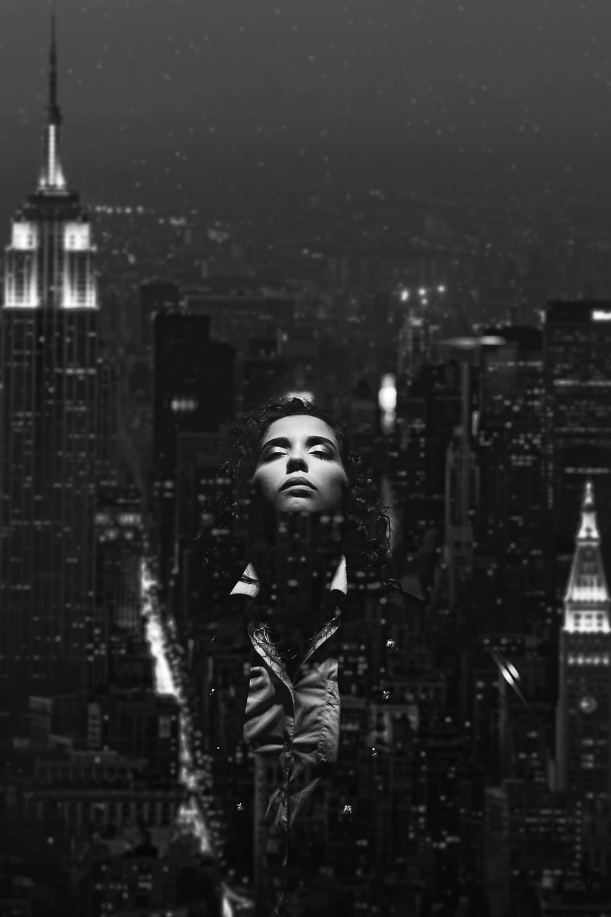 Retrato feminino com fundo de nova york. Ensaio feito pelo fotógrafo brasileiro Rafael Ohana