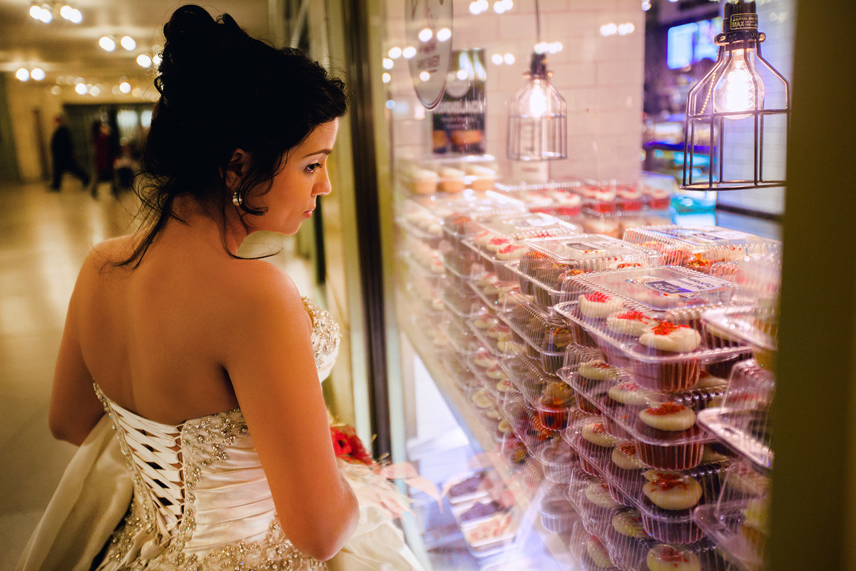 Noiva posando em nova york em ensaio de casamento. Foto feita pelo fotografo de casamento Rafael Ohana