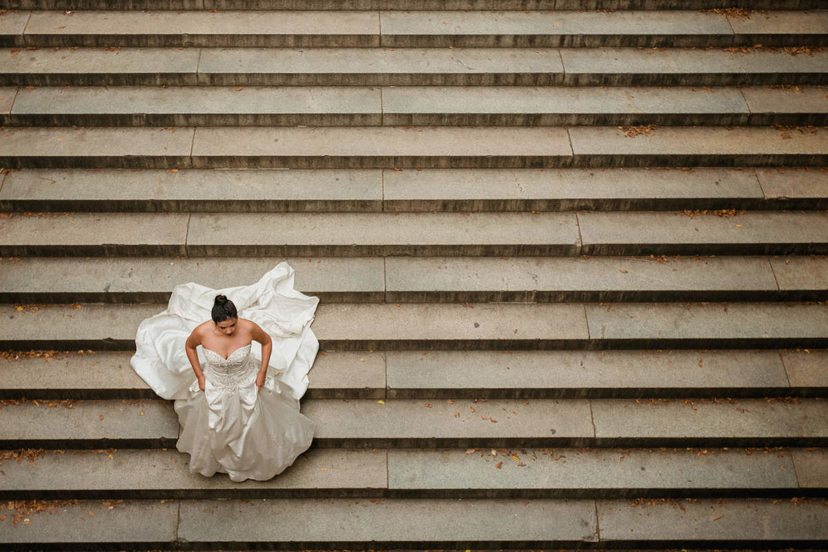 Noiva posando em nova york em ensaio de casamento. Foto feita pelo fotografo de casamento Rafael Ohana