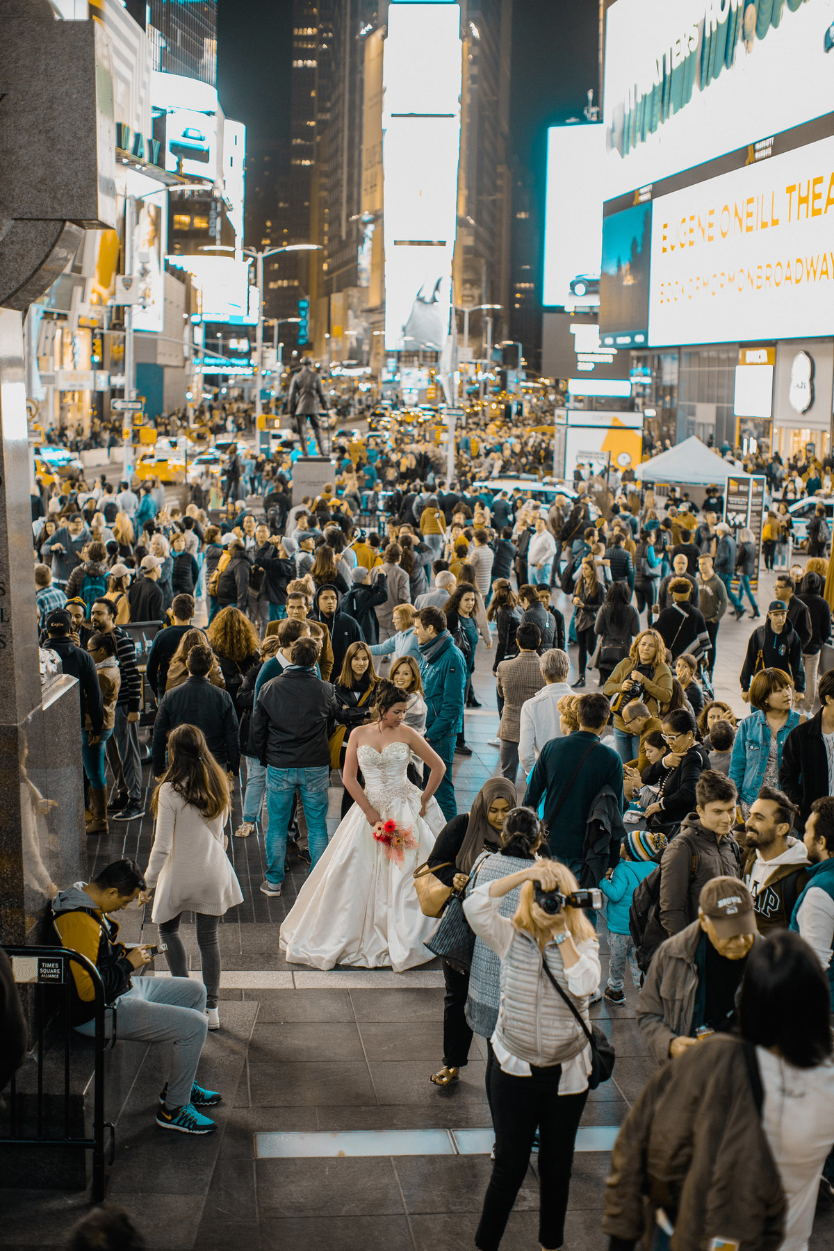 Noiva posando em nova york em ensaio de casamento. Foto feita pelo fotografo de casamento Rafael Ohana