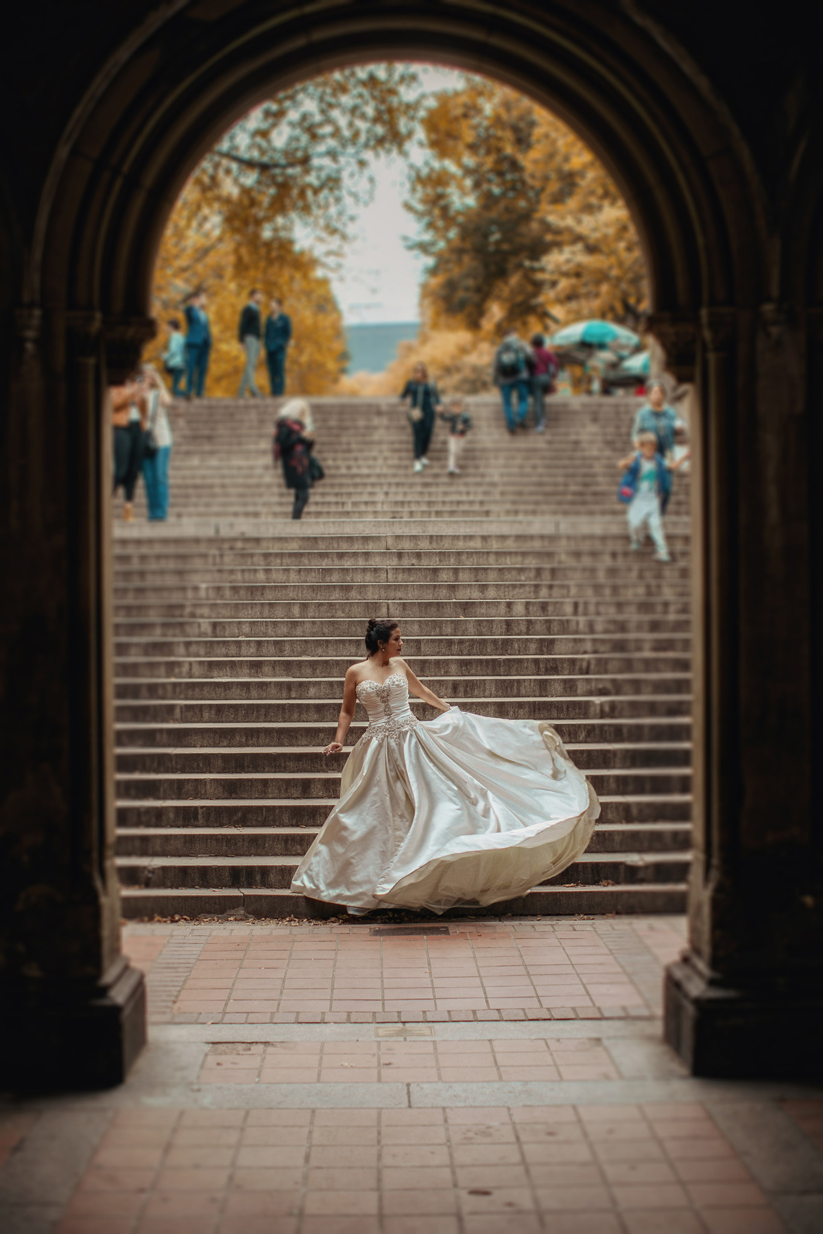 Noiva posando em nova york em ensaio de casamento. Foto feita pelo fotografo de casamento Rafael Ohana