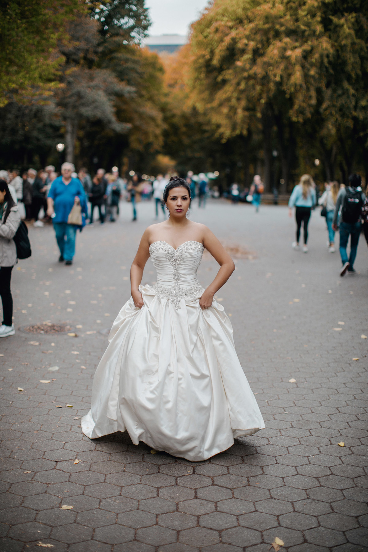Noiva posando em nova york em ensaio de casamento. Foto feita pelo fotografo de casamento Rafael Ohana