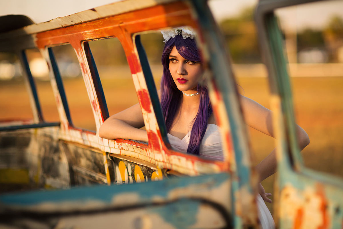 Ensaio de noiva geek Juliana feito nas combis da UnB em Brasília. Fotos feitas pelo fotógrafo de casamento Rafael Ohana.