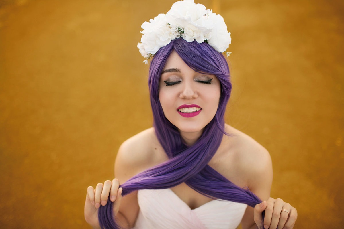 Ensaio de noiva geek Juliana feito nas combis da UnB em Brasília. Fotos feitas pelo fotógrafo de casamento Rafael Ohana.