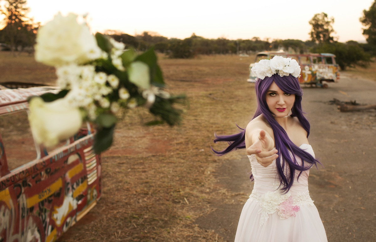 Ensaio de noiva geek Juliana feito nas combis da UnB em Brasília. Fotos feitas pelo fotógrafo de casamento Rafael Ohana.