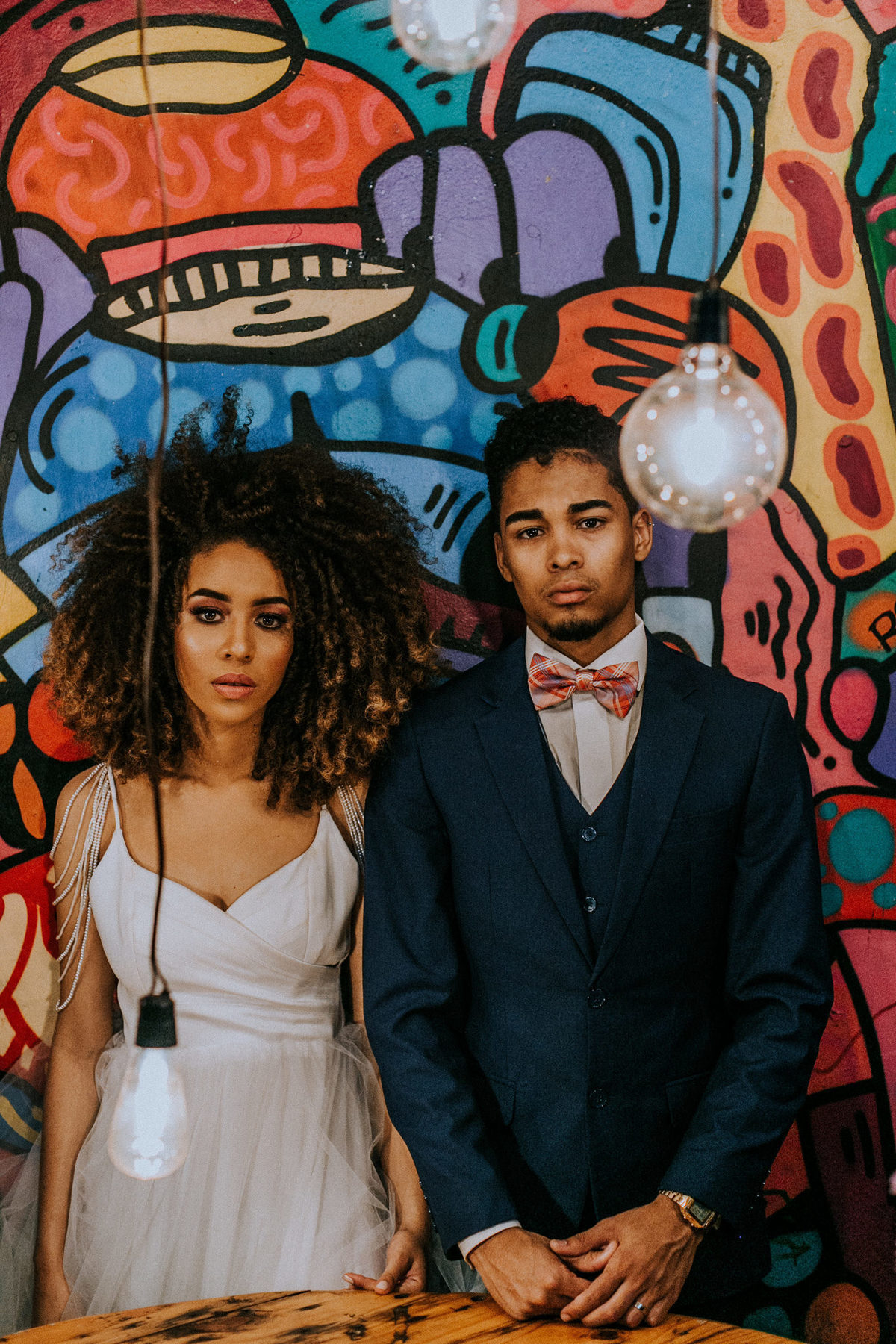 Noivos olhando de frente. Foto feita pelo fotografo de bodas Rafael Ohana em Brasilia