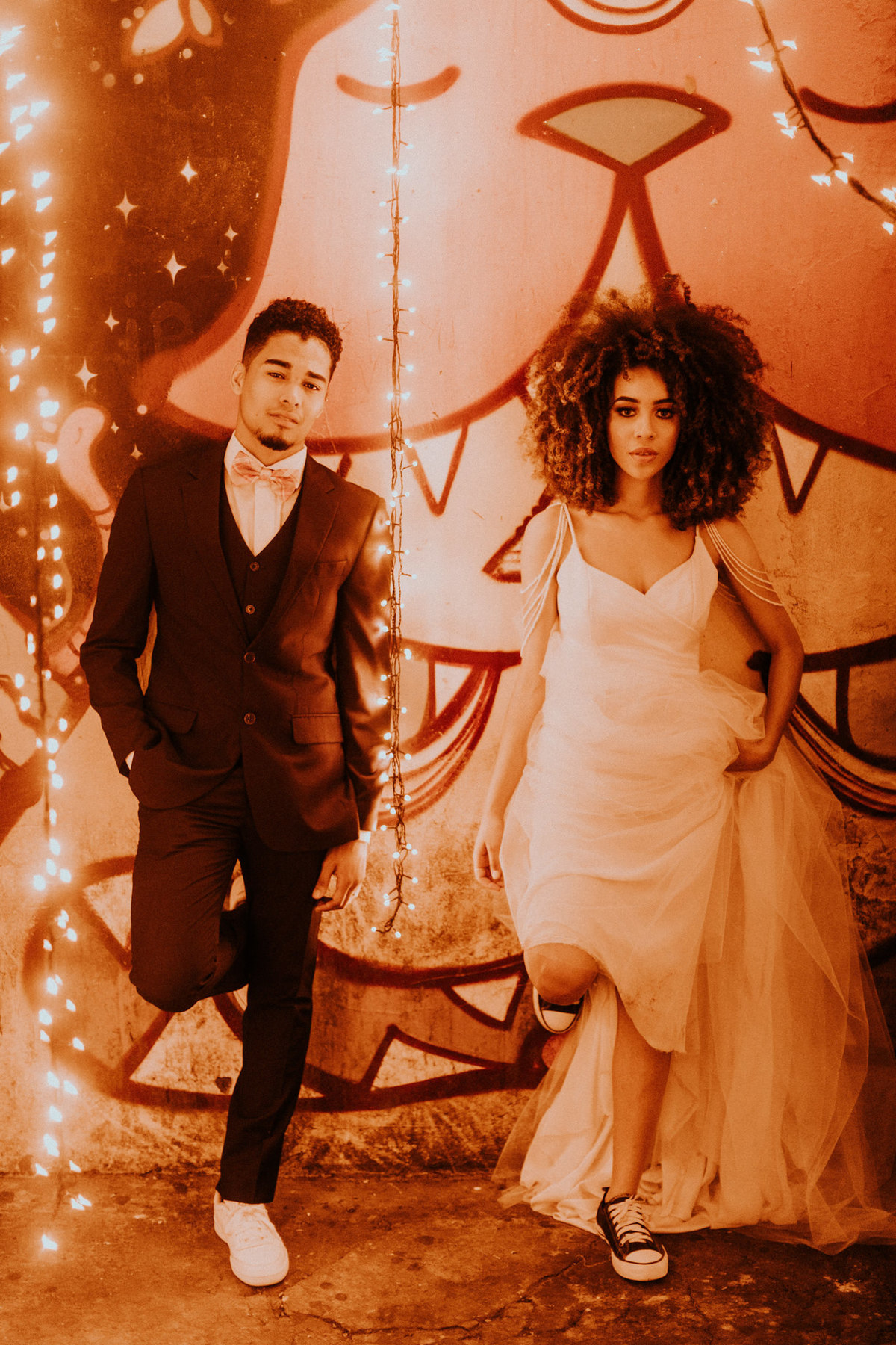 Ensaio de noivos afro descendentes no teatro Dulcina no Conic. Fotografado pelo fotográfo de casamento Rafael Ohana.