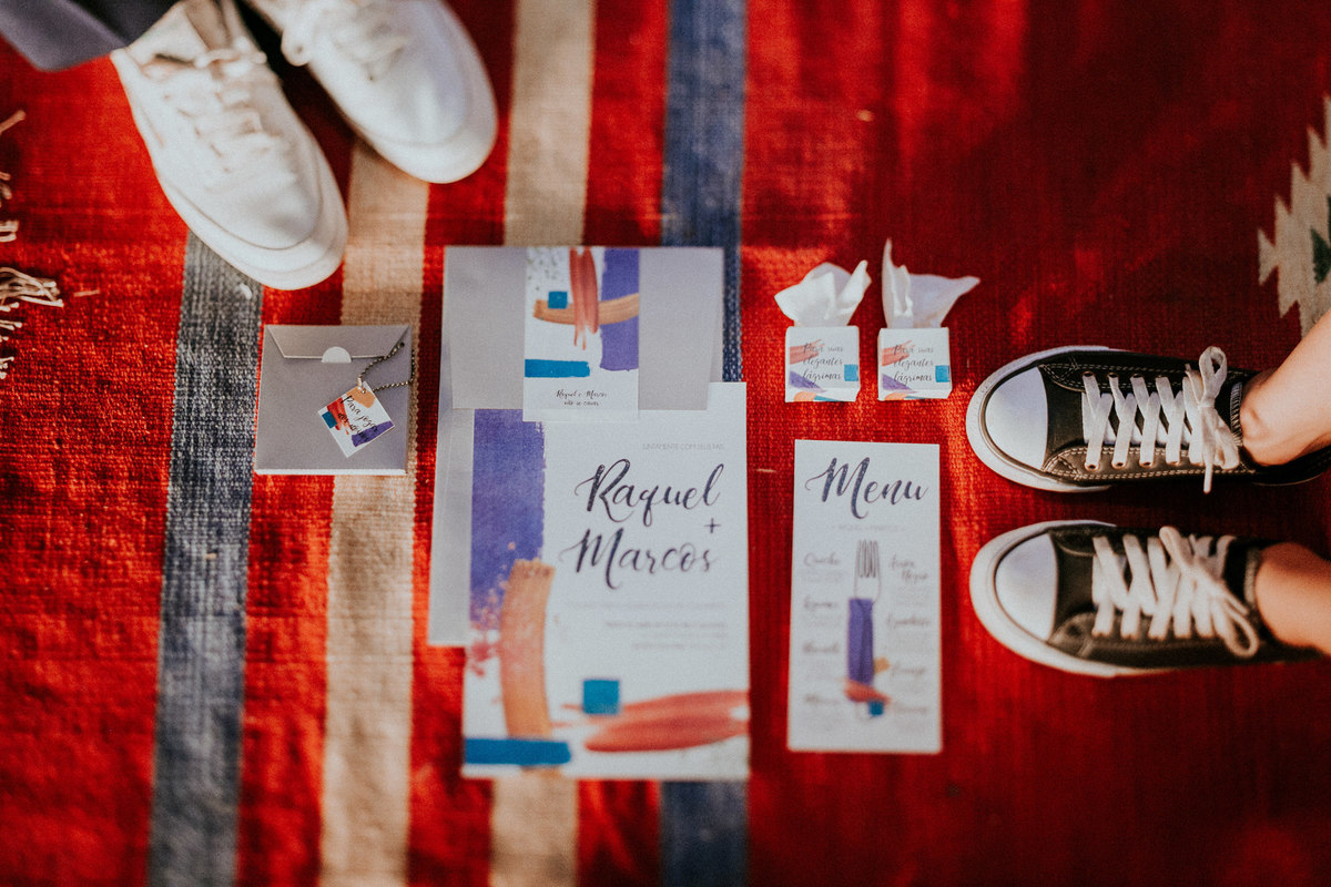 Convites de casamento criativos. Foto feita por Rafael Ohana fotógrafo de casamento em Brasilia