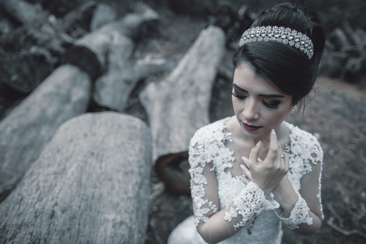 Retrato triste de noiva. Foto feita pelo fotógrafo de casamento Rafael Ohana em Brasília