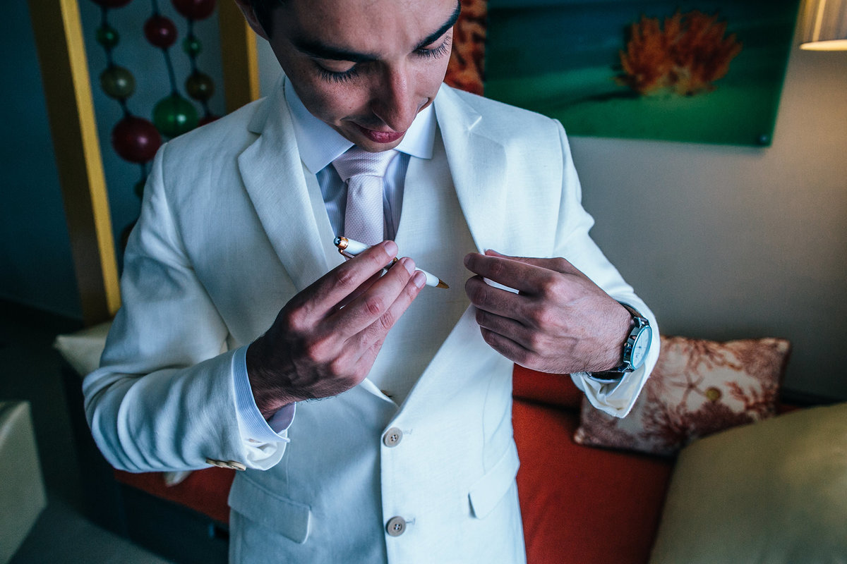 Caneta Mont Blanc no casamento. Casamento realizado no resort Barceló Bávaro Palace na República Dominicana pelo fotógrafo de casamento Rafael Ohana