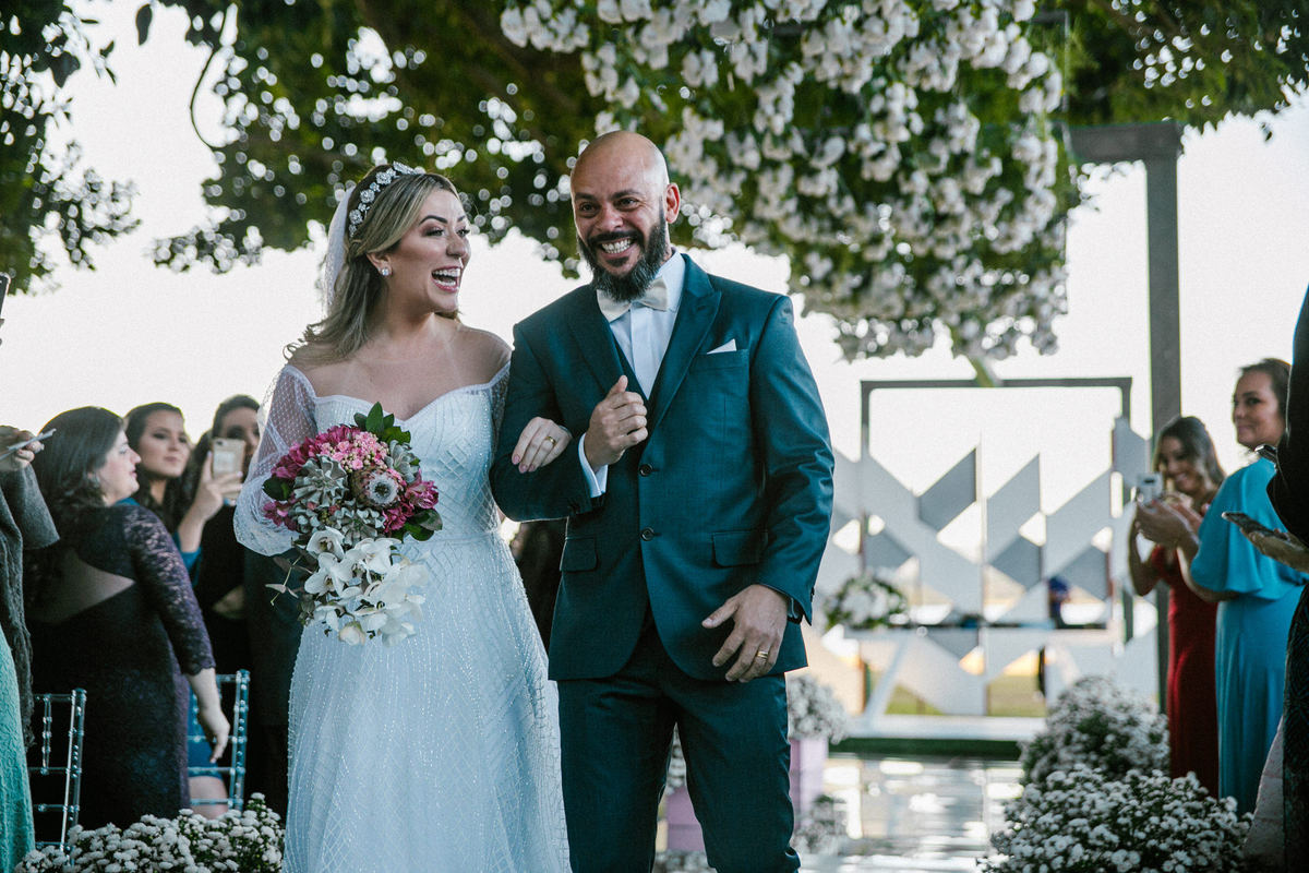Noivos casando no Hotel Brasília Palace em Brasília. Foto feita pelo fotógrafo de casamento Rafael Ohana em Brasília-DF em casamento no Hotel Brasília Palace.