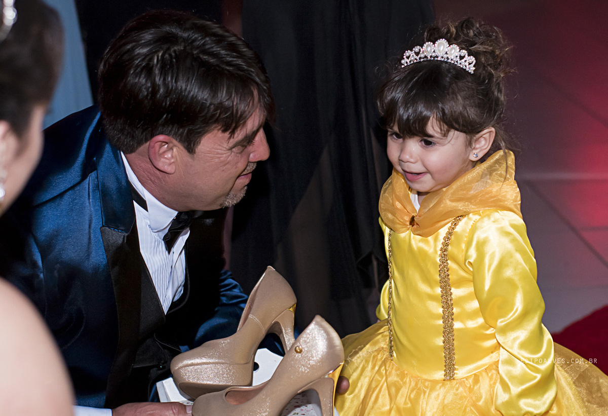 Festa de 15 anos tema bela e a fera