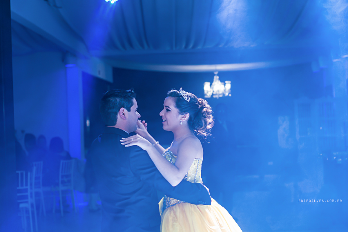 Festa de 15 anos tema bela e a fera