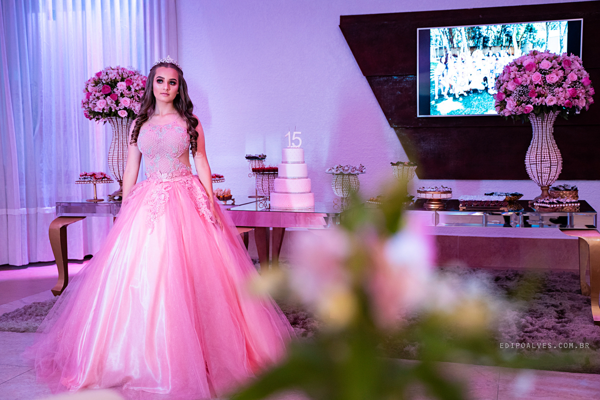 festa de 15 anos, festa salão hannah 15 anos, debutante, vestido princesa, book 15 anos, festa debutante, book fotográfico, vestido 15 anos, fotografo, fotografo fazenda rio grande, fotografo curitiba, fotografo são josé dos pinhais.