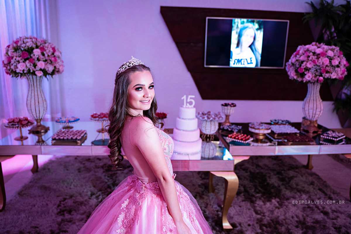 festa de 15 anos, festa salão hannah 15 anos, debutante, vestido princesa, book 15 anos, festa debutante, book fotográfico, vestido 15 anos, fotografo, fotografo fazenda rio grande, fotografo curitiba, fotografo são josé dos pinhais.