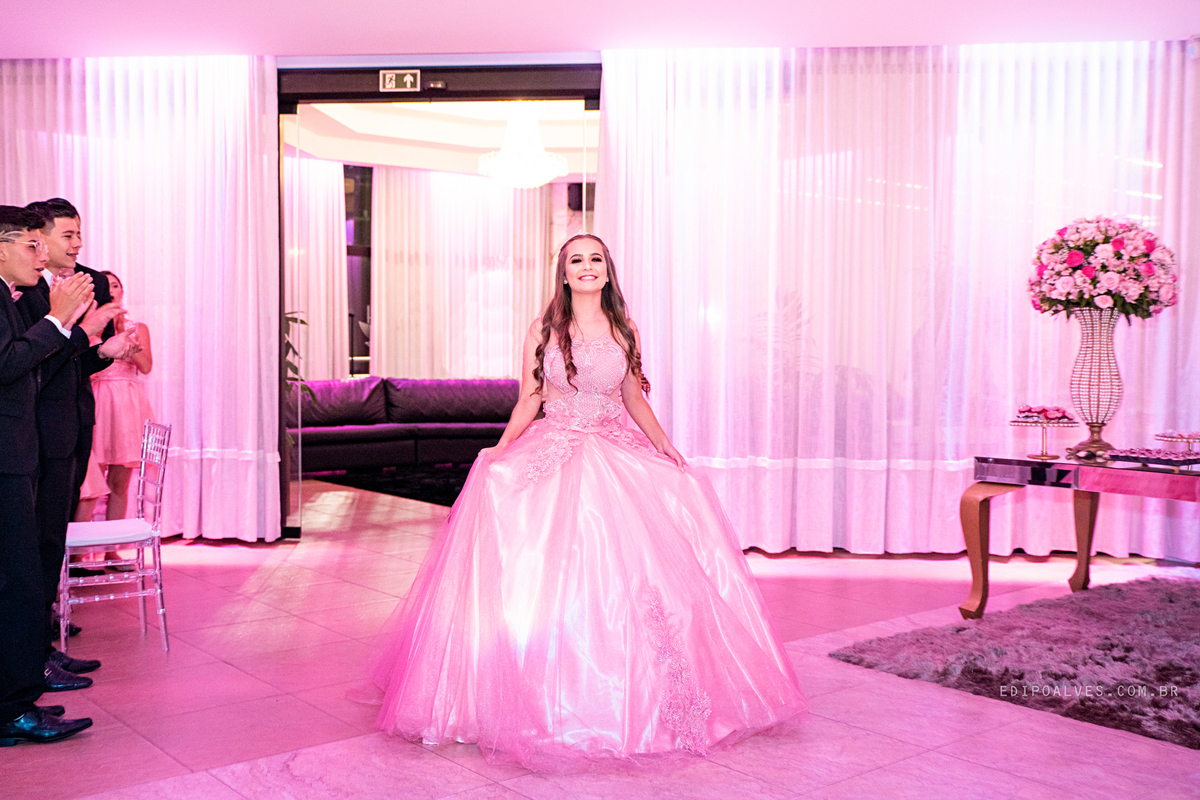 festa de 15 anos, festa salão hannah 15 anos, debutante, vestido princesa, book 15 anos, festa debutante, book fotográfico, vestido 15 anos, fotografo, fotografo fazenda rio grande, fotografo curitiba, fotografo são josé dos pinhais.