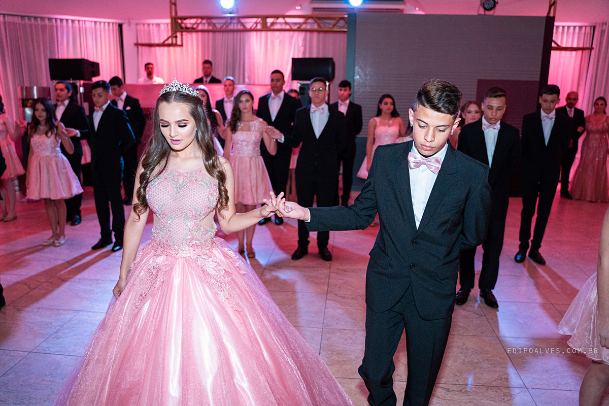festa de 15 anos, festa salão hannah 15 anos, debutante, vestido princesa, book 15 anos, festa debutante, book fotográfico, vestido 15 anos, fotografo, fotografo fazenda rio grande, fotografo curitiba, fotografo são josé dos pinhais.