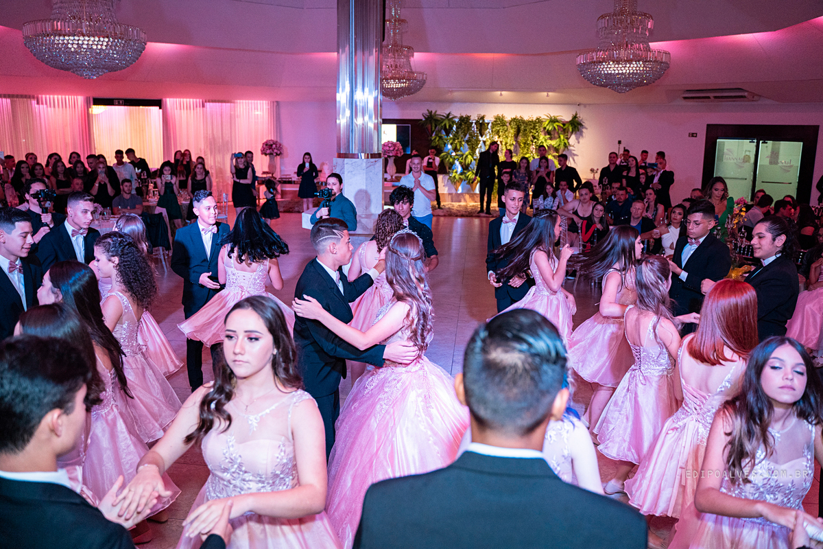 festa de 15 anos, festa salão hannah 15 anos, debutante, vestido princesa, book 15 anos, festa debutante, book fotográfico, vestido 15 anos, fotografo, fotografo fazenda rio grande, fotografo curitiba, fotografo são josé dos pinhais.