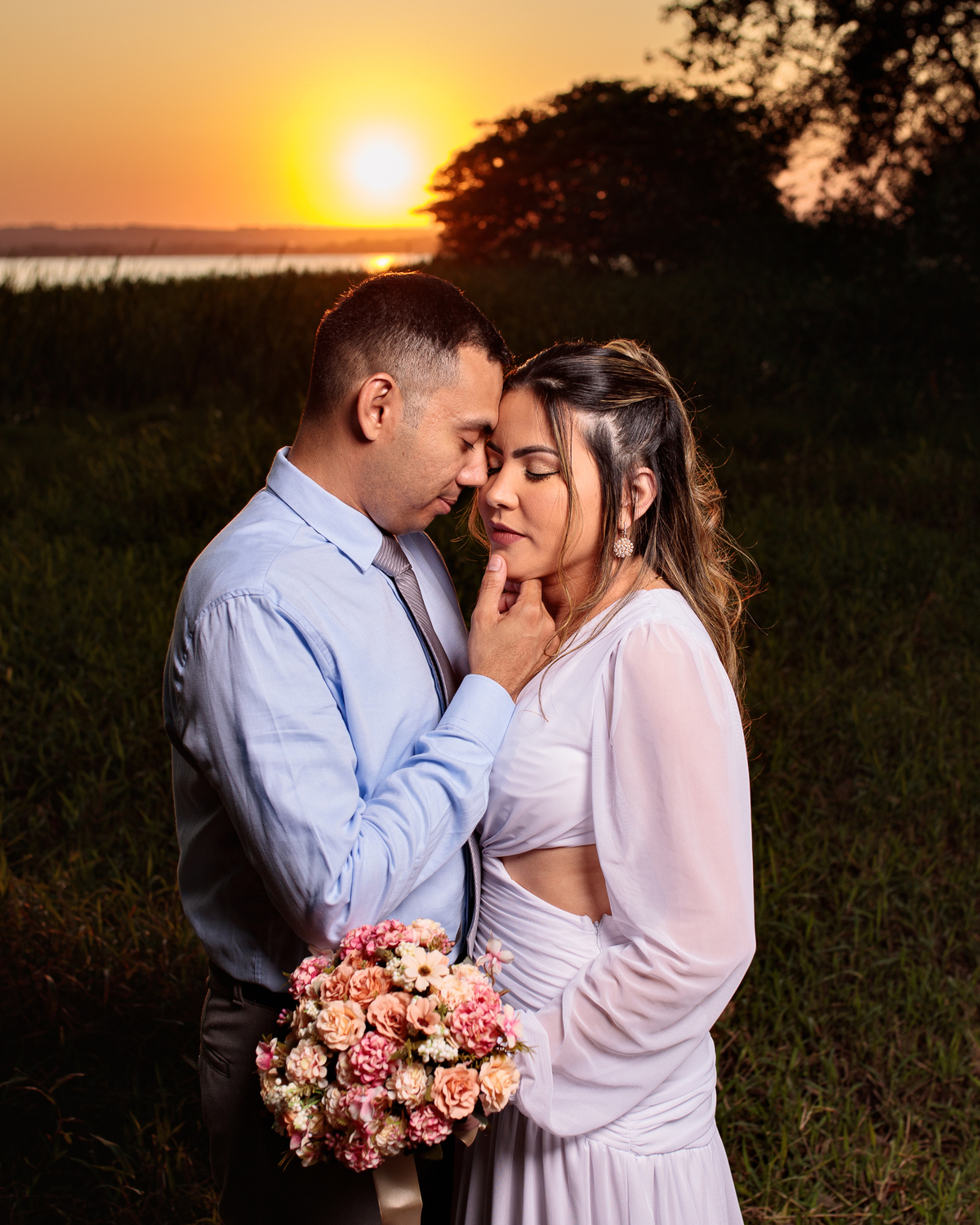 Uma foto mais próxima e só direcionando a conexão deles...
