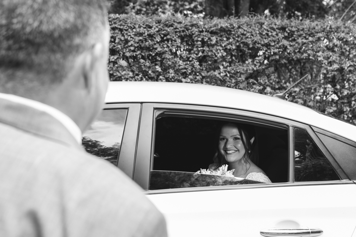 Hora de conduzir a sua filha para o altar!