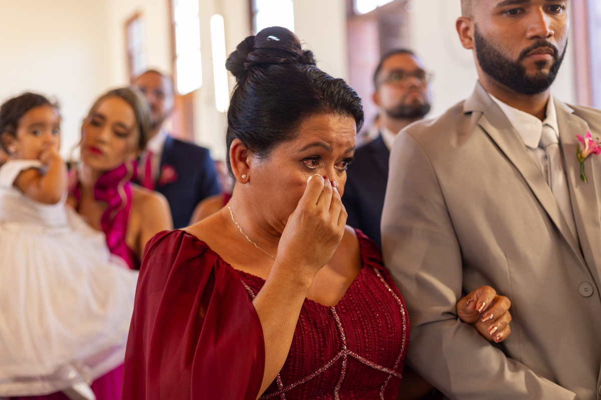 Emoção da mãe da noiva
