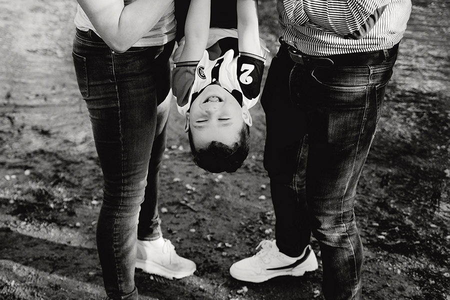 pais brincar com filho