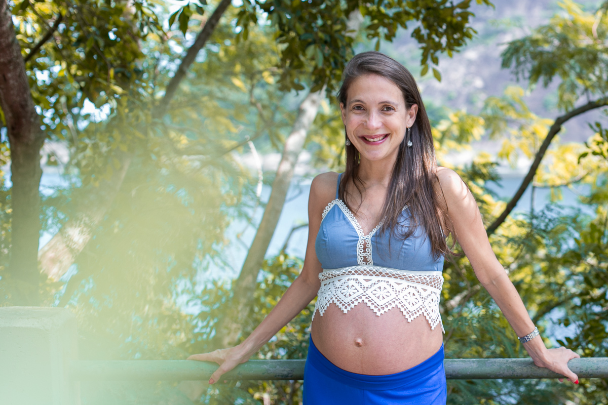 ensaio gestante, gravida, gestando, esperando, urca, rio de janeiro, família, ensaio família, fotografia de gestante, fotografia de família, praia, natureza, crianças, mãe de três, irmãs, amor de irmã
