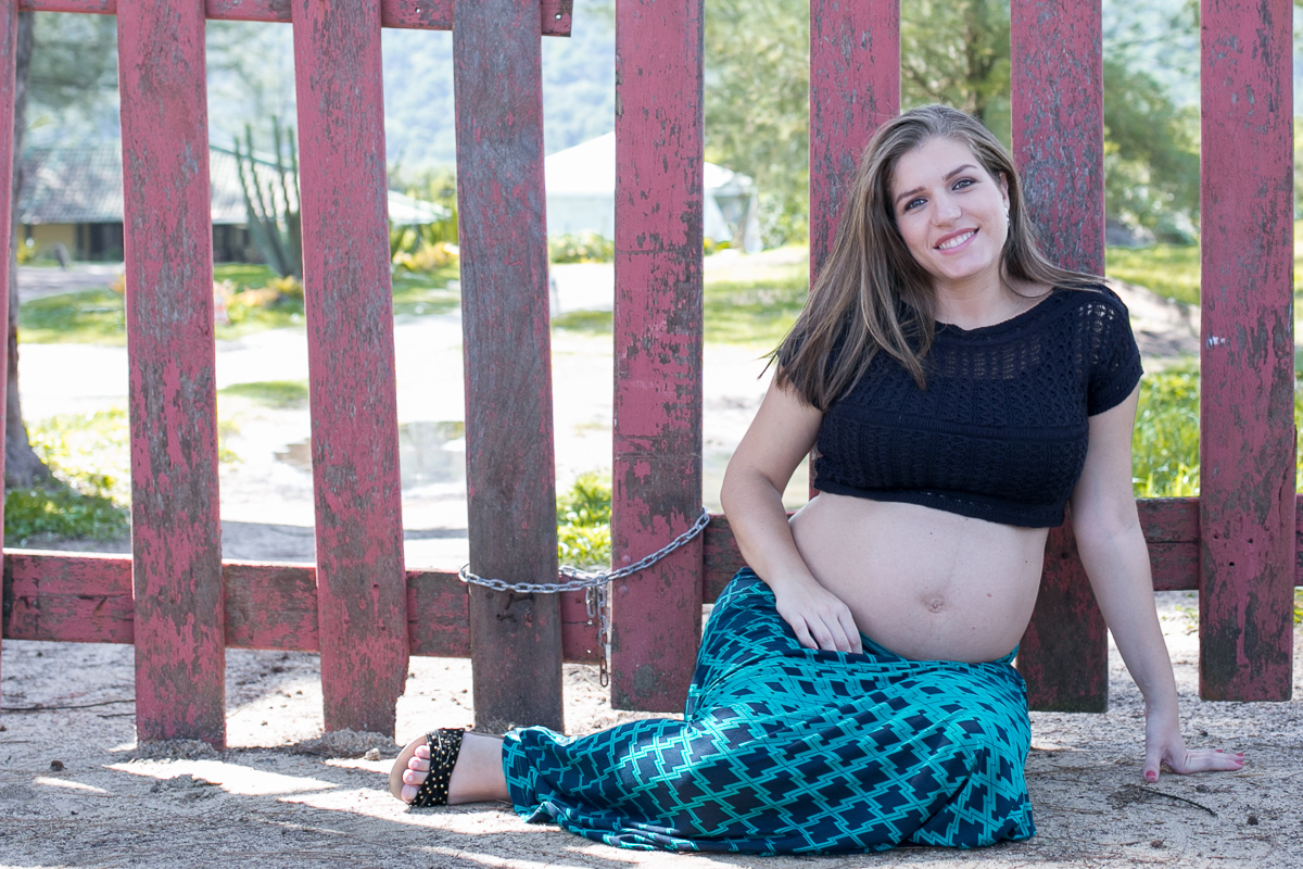 ensaio gestante, mae de menino, primeiro filho, pais de primeira viagem, família, praia, rio de janeiro, natureza, amor, sol, sal, mar, risadas, sorriso, alegria, diversão