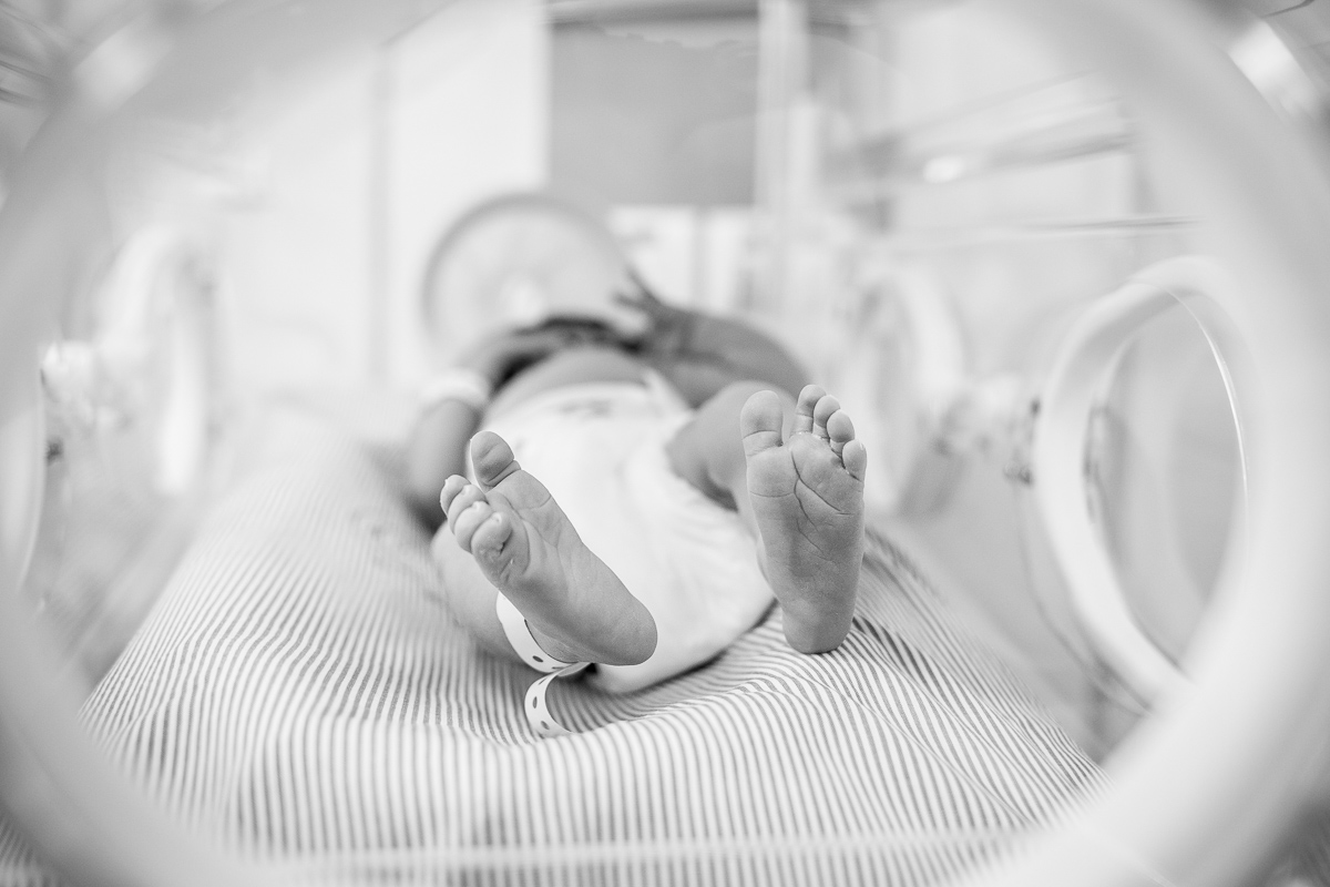 fotografia de parto, nascimento, alegria, amor, família, emoção, parto cesárea, maternidade são josé, rio de janeiro, mãe de menina, pai de menina, registro, vida, fofura, newborn, baby, bebe, recém 