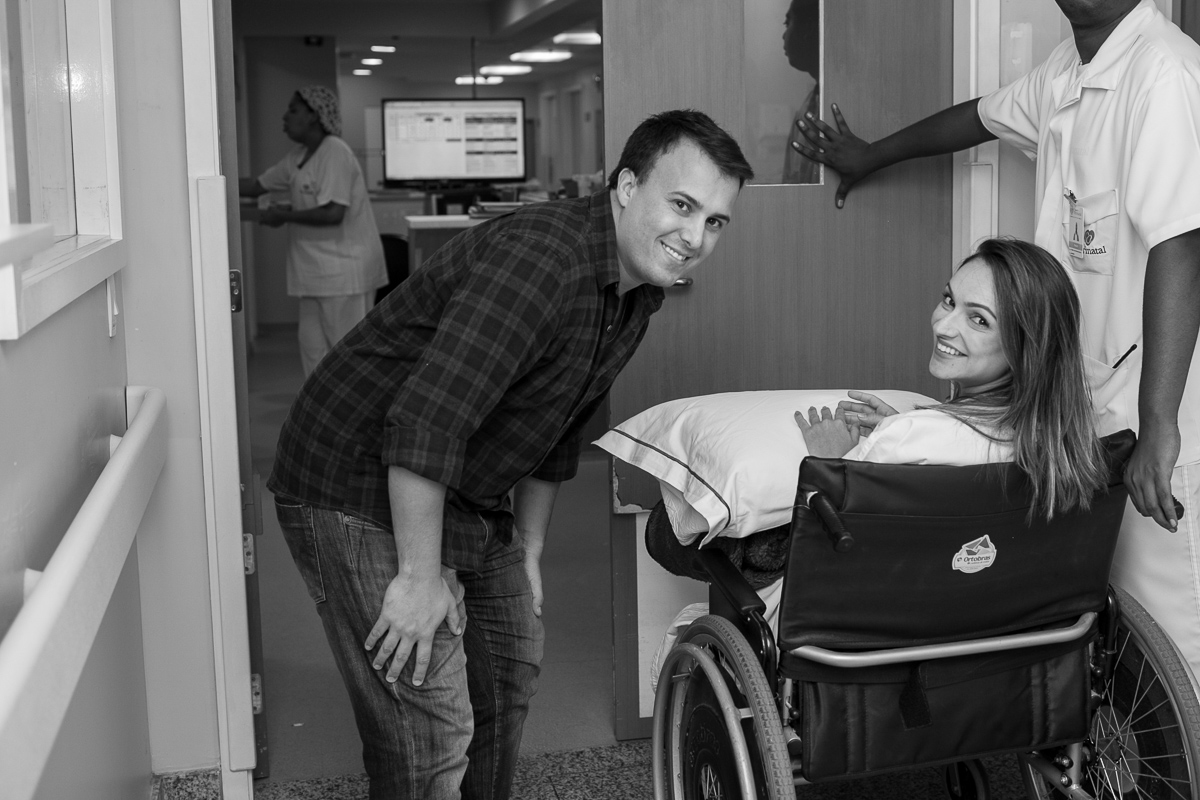 fotografia de parto, nascimento, alegria, amor, família, emoção, parto cesárea, maternidade são josé, rio de janeiro, mãe de menina, pai de menina, registro, vida, fofura, newborn, baby, bebe, recém 