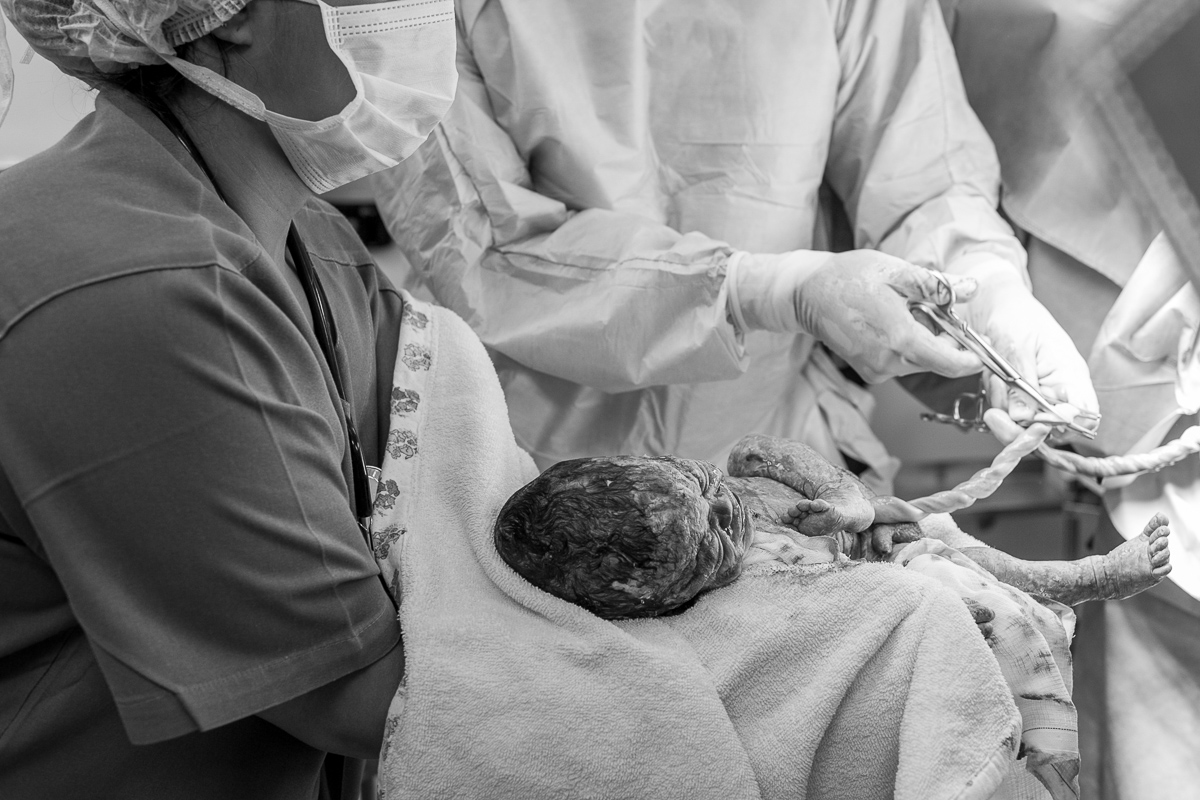 fotografia de parto, parto normal, casa de saúde são josé, humaitá, rio de janeiro, dor, emoção, amor, família, newborn, bebe, neném, nascimento, ajuda, carinho, medicina, cuidado, birth photography,