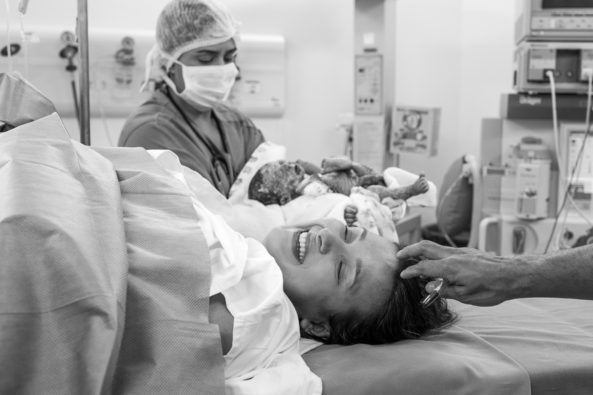 fotografia de parto, parto normal, casa de saúde são josé, humaitá, rio de janeiro, dor, emoção, amor, família, newborn, bebe, neném, nascimento, ajuda, carinho, medicina, cuidado, birth photography,