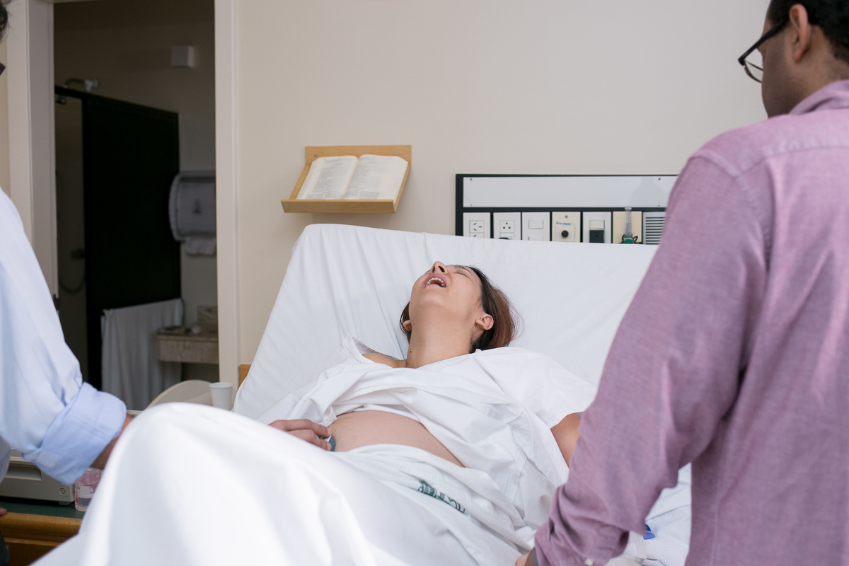 fotografia de parto, parto normal, casa de saúde são josé, humaitá, rio de janeiro, dor, emoção, amor, família, newborn, bebe, neném, nascimento, ajuda, carinho, medicina, cuidado, birth photography,