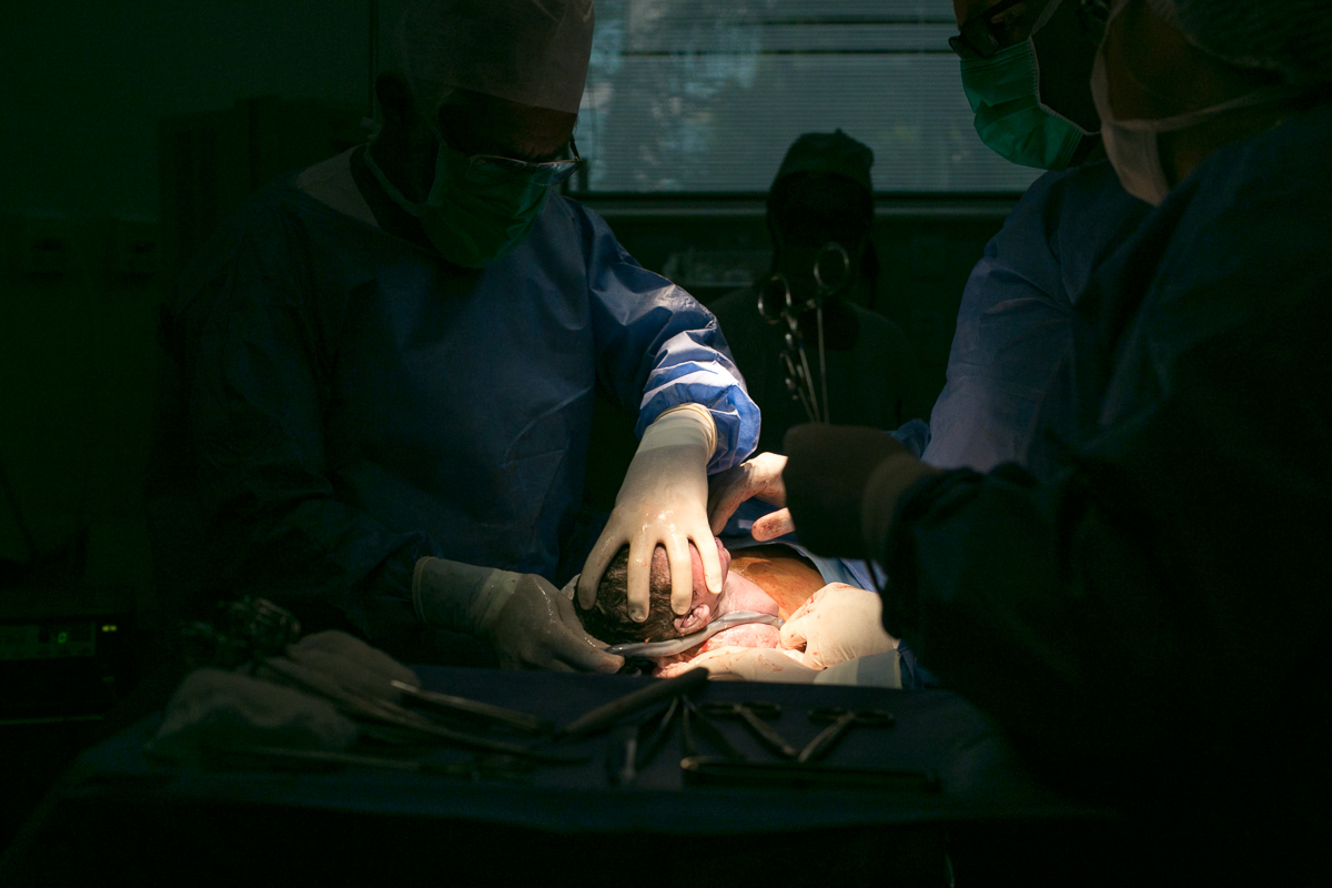 parto, nascimento, vida, baby, nené, recém nascido, pais, mãe, filho, pai, família, amigos, espera, a hora da chegada, hospital, perinatal, rio de janeiro, fotografia de amor, fotografia de família, newborn, cesár