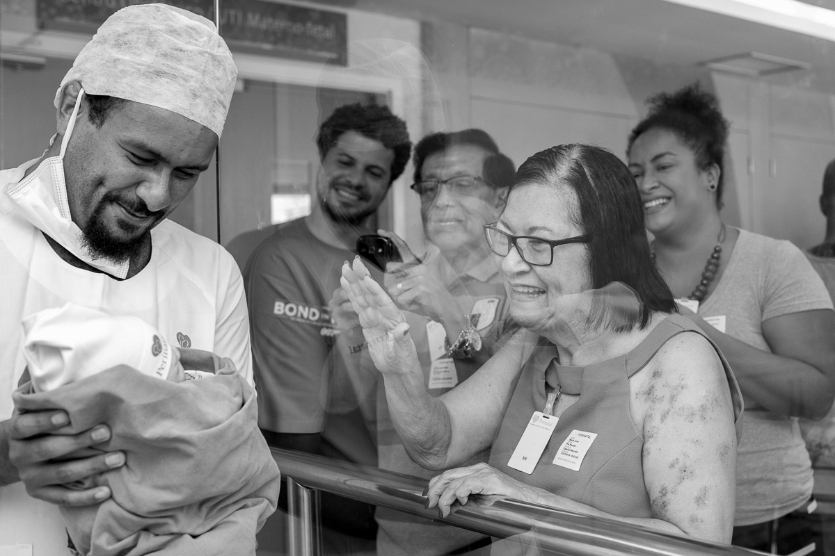 parto, nascimento, vida, baby, nené, recém nascido, pais, mãe, filho, pai, família, amigos, espera, a hora da chegada, hospital, perinatal, rio de janeiro, fotografia de amor, fotografia de família, newborn, cesár