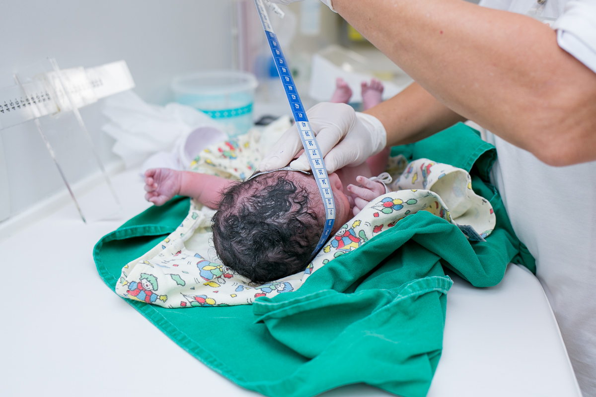 parto, nascimento, vida, baby, nené, recém nascido, pais, mãe, filho, pai, família, amigos, espera, a hora da chegada, hospital, perinatal, rio de janeiro, fotografia de amor, fotografia de família, newborn, cesár