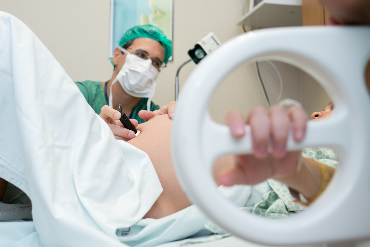 parto normal, nascimento, parto, maternidade, mãe, mãe de duas, mãe de menina, amor, família, fotografia de amor, birth, birth photography, mom, dor, amor, bebê, newborn, recém nascido, fotografia de amor, fotograf