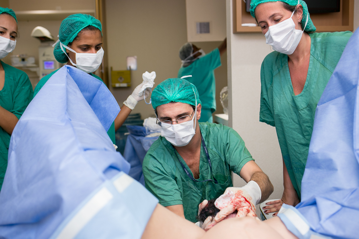 parto normal, nascimento, parto, maternidade, mãe, mãe de duas, mãe de menina, amor, família, fotografia de amor, birth, birth photography, mom, dor, amor, bebê, newborn, recém nascido, fotografia de amor, fotograf