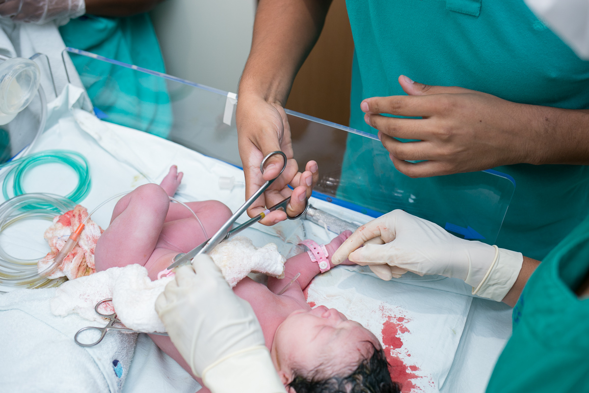 parto normal, nascimento, parto, maternidade, mãe, mãe de duas, mãe de menina, amor, família, fotografia de amor, birth, birth photography, mom, dor, amor, bebê, newborn, recém nascido, fotografia de amor, fotograf