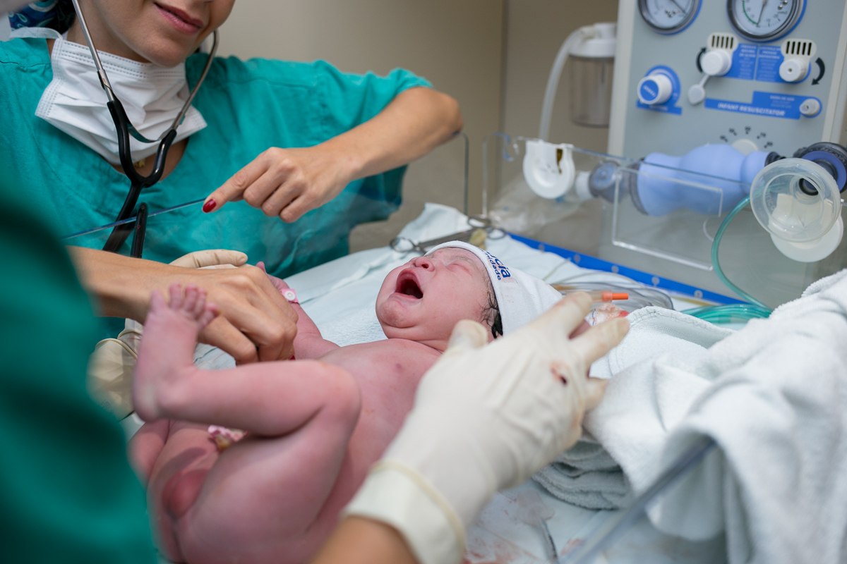 parto normal, nascimento, parto, maternidade, mãe, mãe de duas, mãe de menina, amor, família, fotografia de amor, birth, birth photography, mom, dor, amor, bebê, newborn, recém nascido, fotografia de amor, fotograf